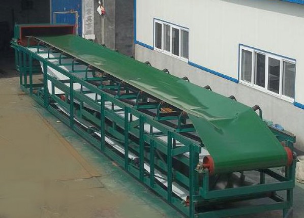 伸縮式皮帶輸送機(jī)